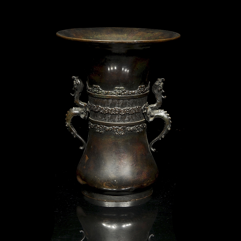 Jarrón ceremonial tipo Hu de bronce, s.XX