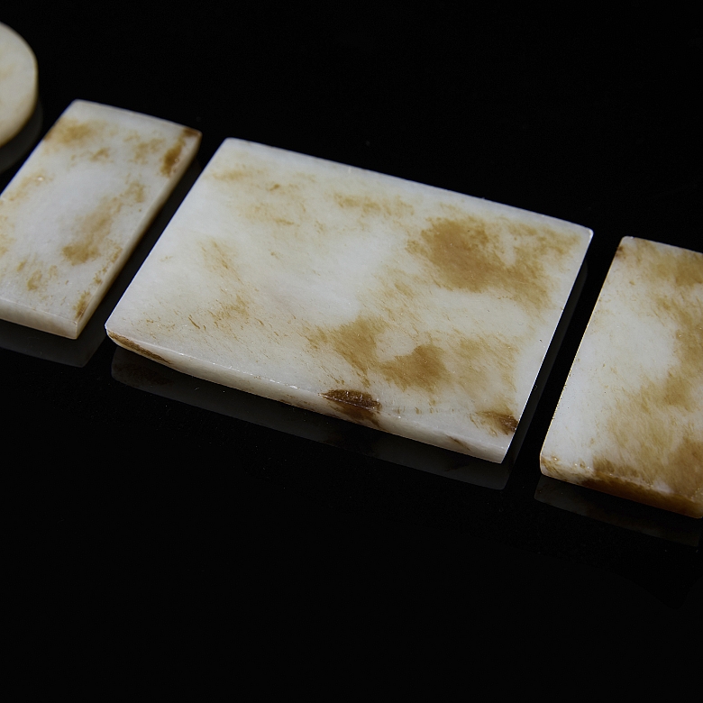 Ornamentos para cinturón de jade tallado, dinastía Ming