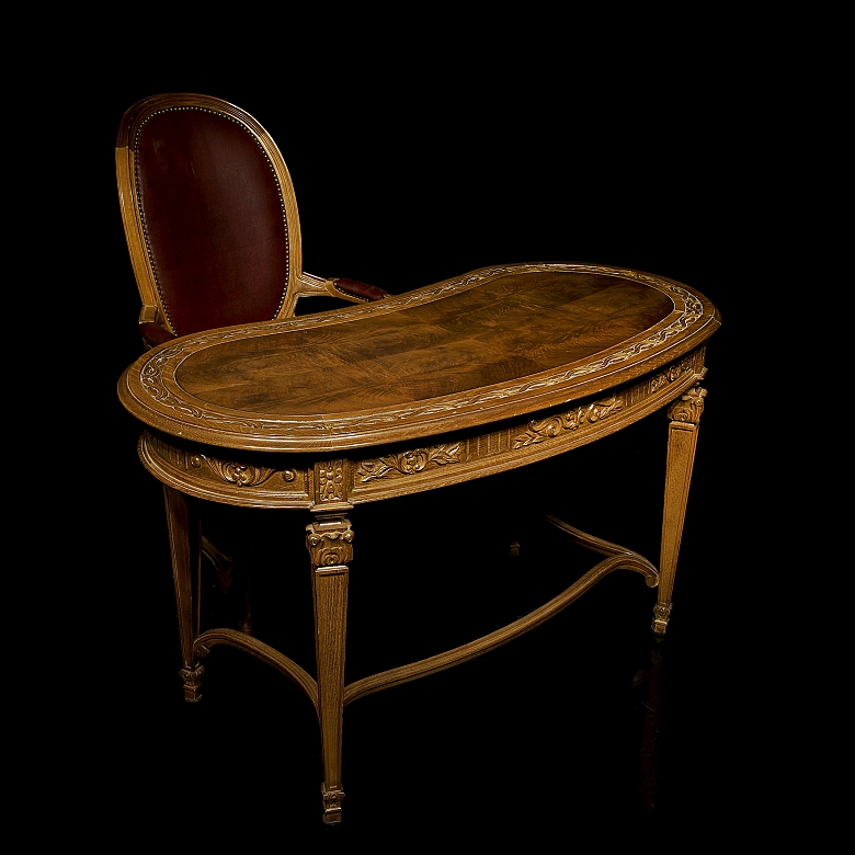 Mesa de despacho riñón con sillón, estilo Luis XVI, s.XX