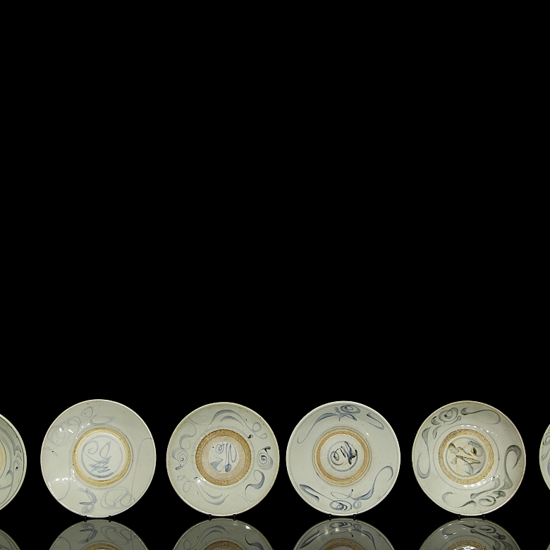 Set of six glazed ceramic plates, Ming dynasty - 6