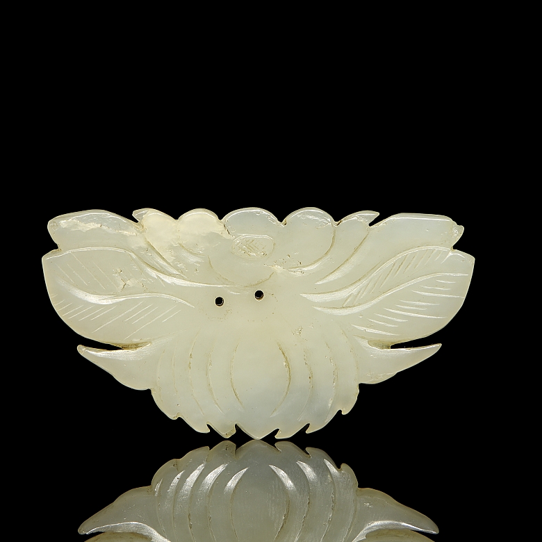 Three carved jade pieces, ‘Flowers and Insects’, Qing dynasty - 1