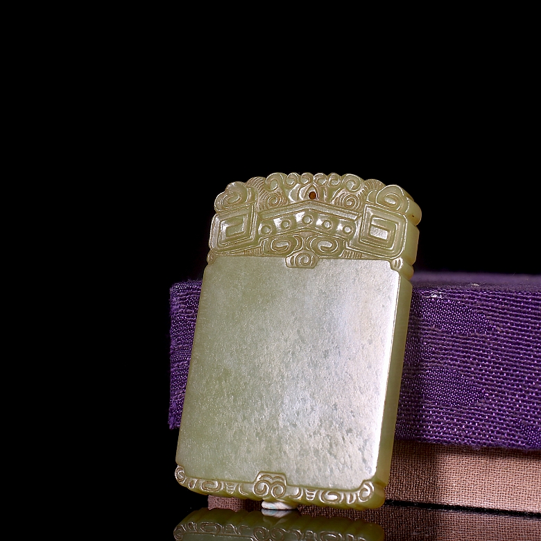 Placa de jade amarillo tallado, dinastía Qing