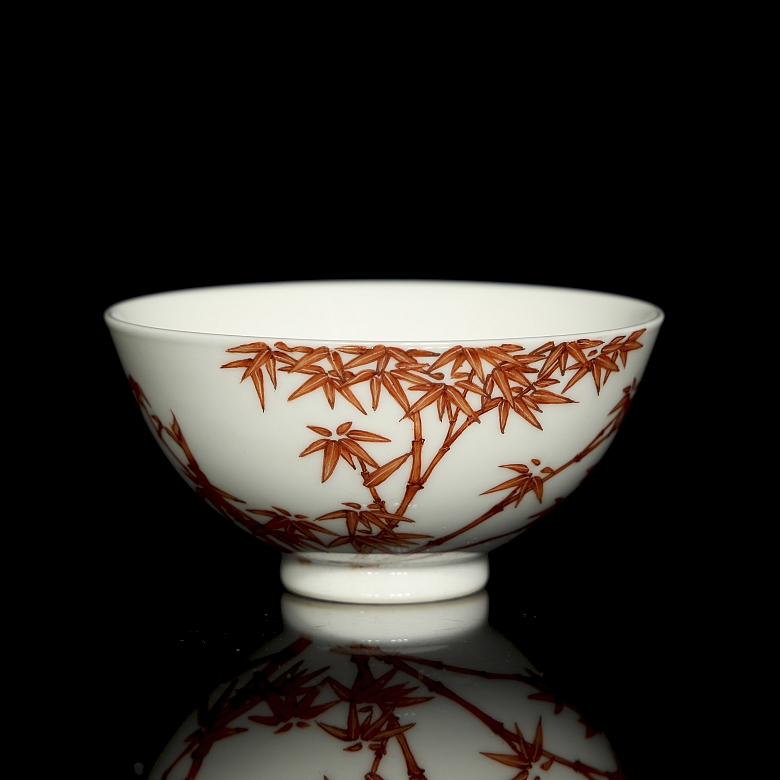 Taza de porcelana esmaltada