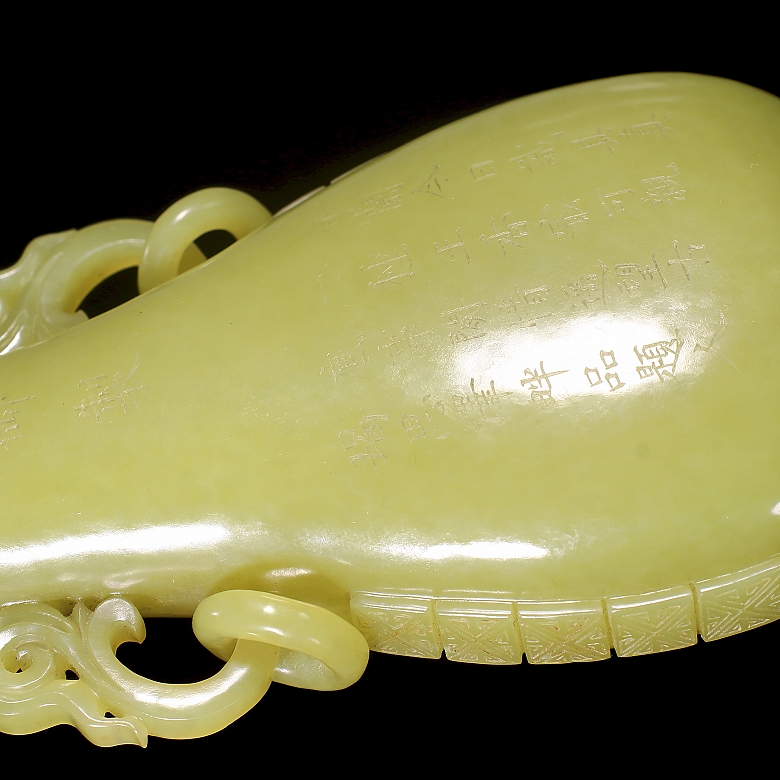 Jarrón de jade amarillo