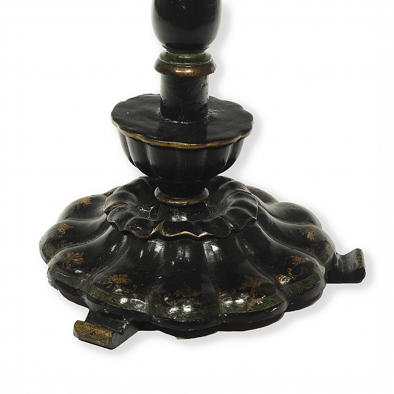 Mesa victoriana con incrustaciones de nácar, s.XX