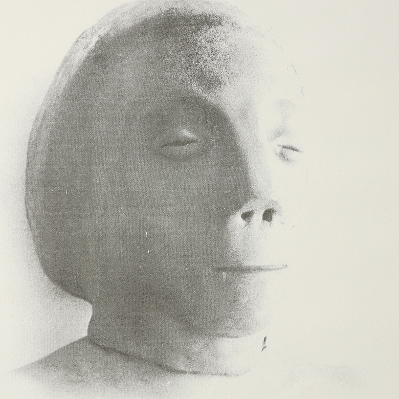 瑪塔‧瑪麗亞‧佩雷斯‧布拉沃 Marta María Pérez Bravo (1959) 《基尼基尼》，2003 - 2