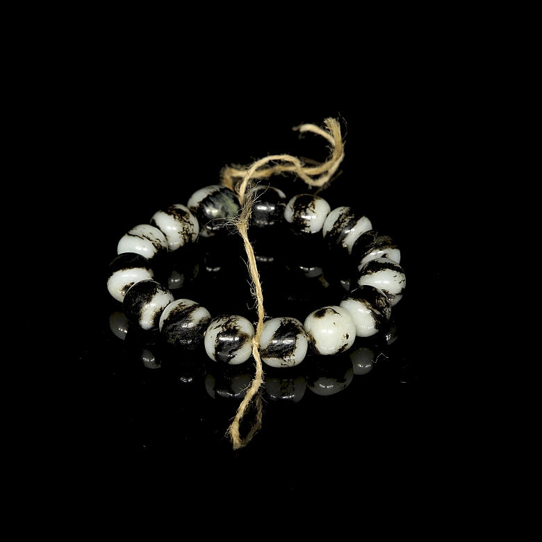 Pulsera de quince cuentas de jade, dinastía Qing