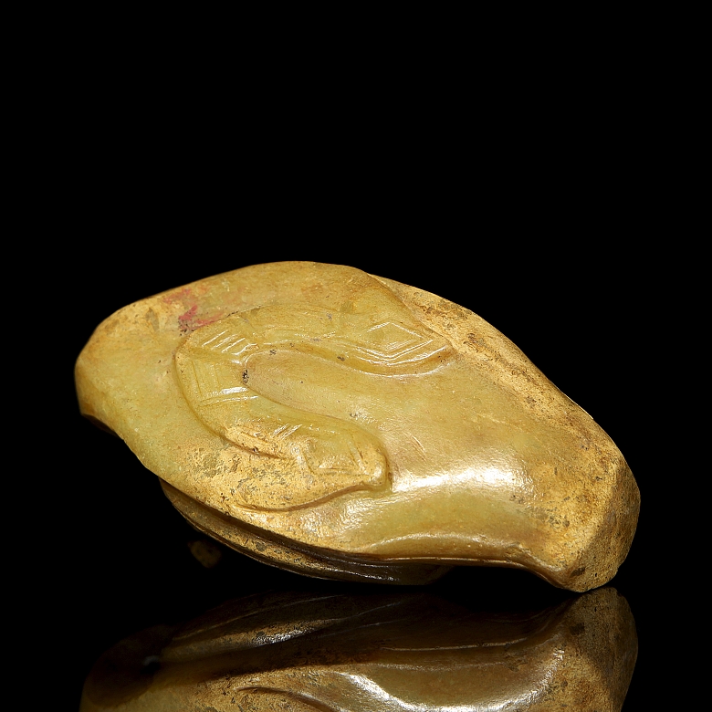 Figura de jade amarillo