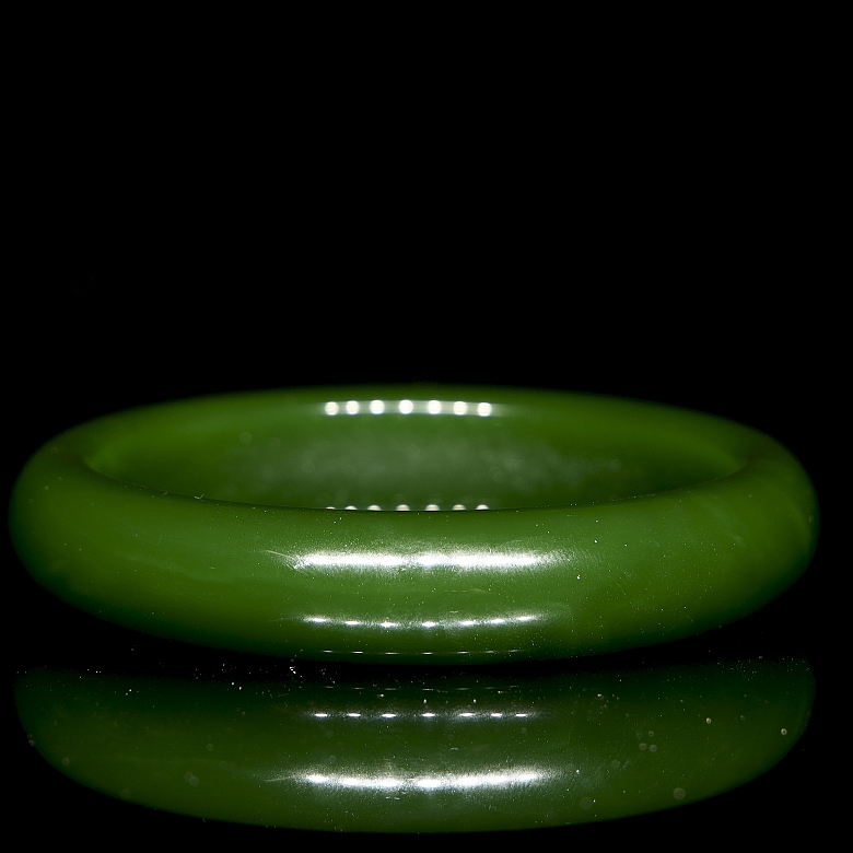 Esclava de jade verde espinaca, s.XX