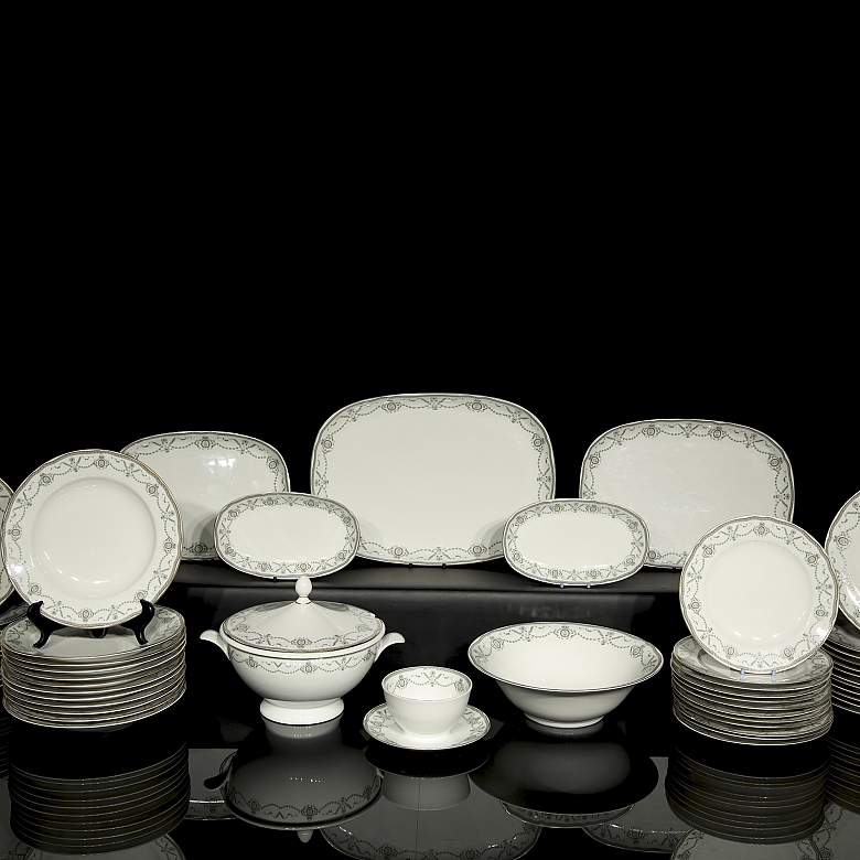 Vajilla en porcelana modelo 