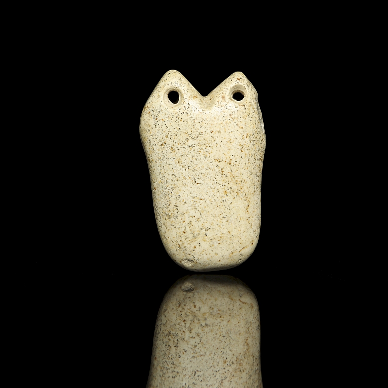 Stone pendant ‘Beast’, Zhou style