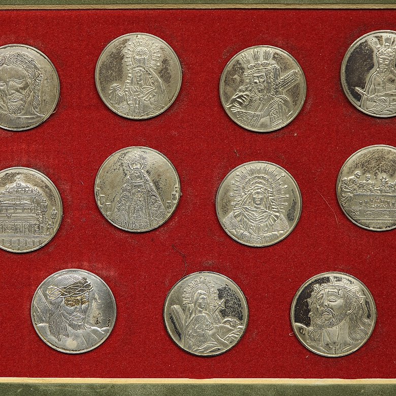 Serie de monedas de plata de índole religiosa, s.XX