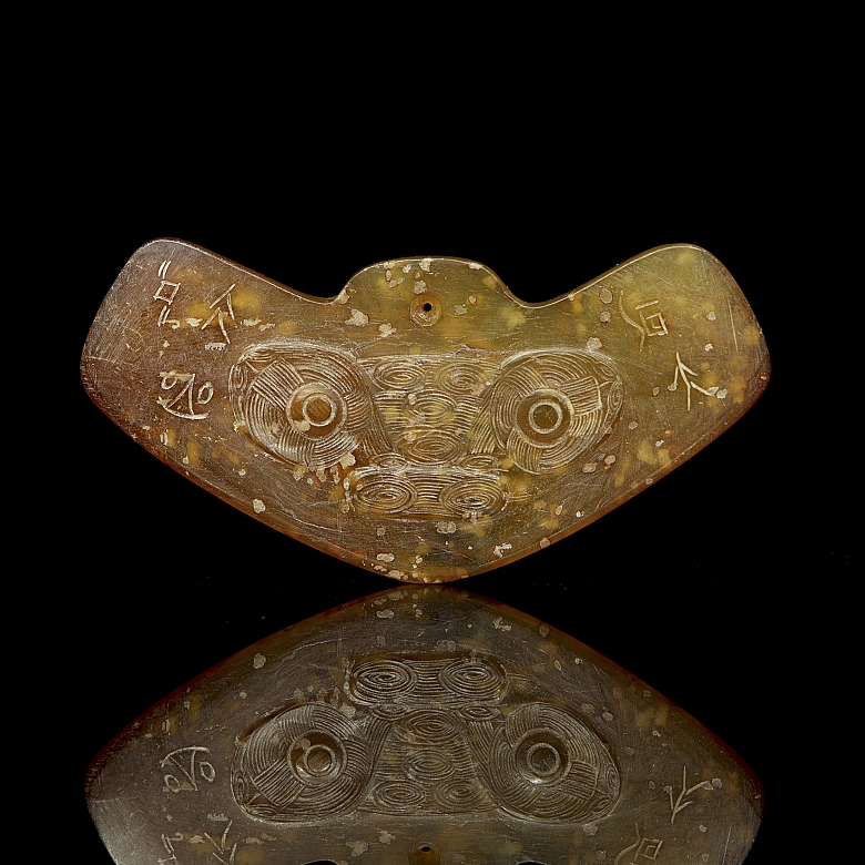 Colgante ritual de jade tallado, cultura  Liangzhu