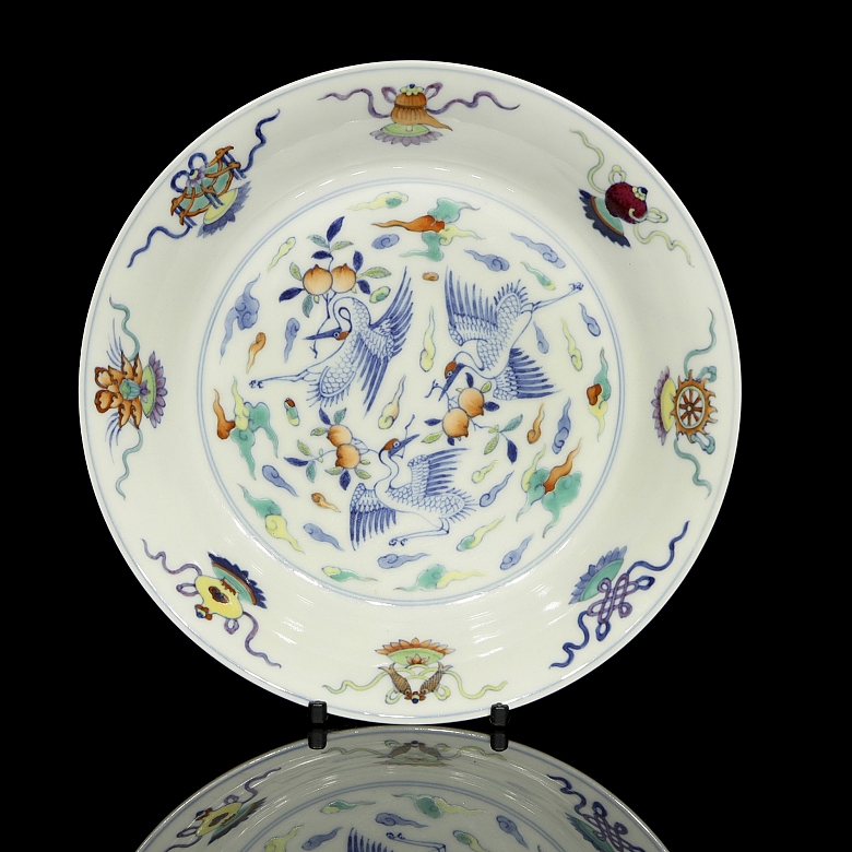 Plato de porcelana esmaltado