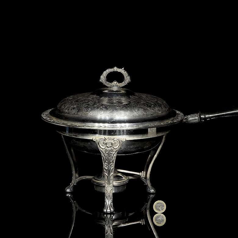 Calentador de metal plateado, s.XX