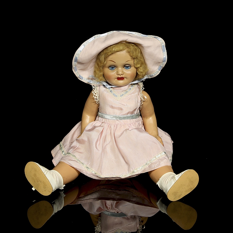 Muñeca clásica española