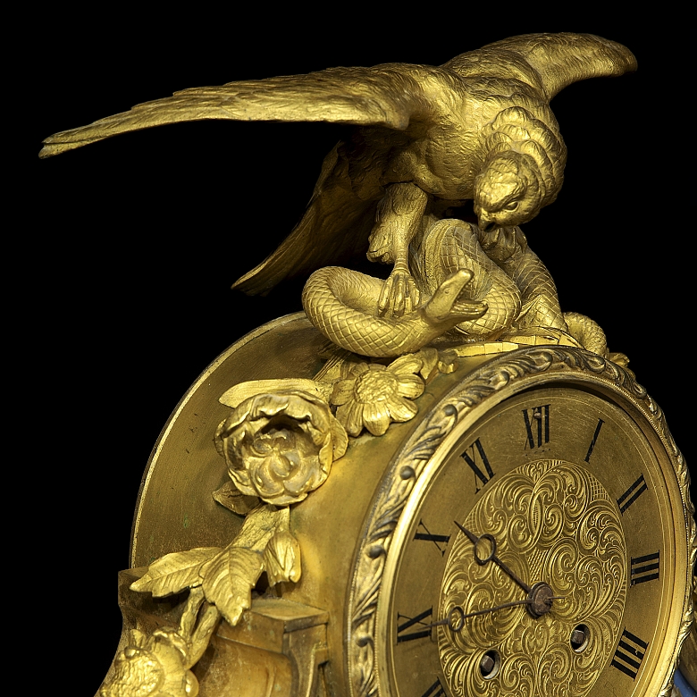 Mantel clock in bronze and porcelain, France, 19th century.