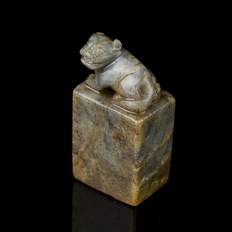 Rectangular jade seal, “Dog”, Ming dynasty