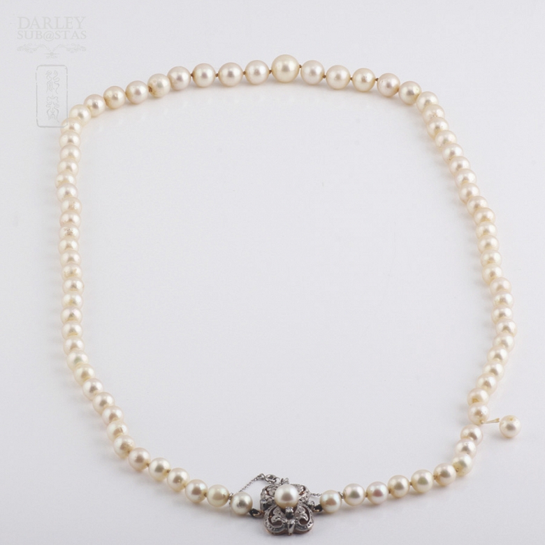 天然珍珠项链配钻石与18K黄金 - 2