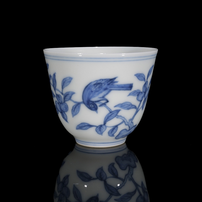 Taza de porcelana 