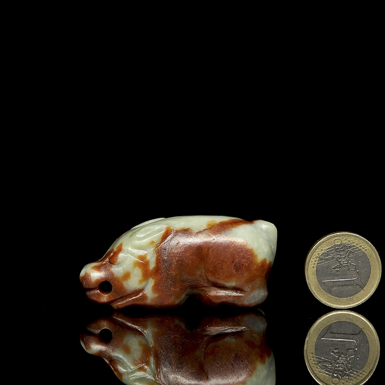 Carved jade pendant ‘Beast’, Hongshan culture - 6