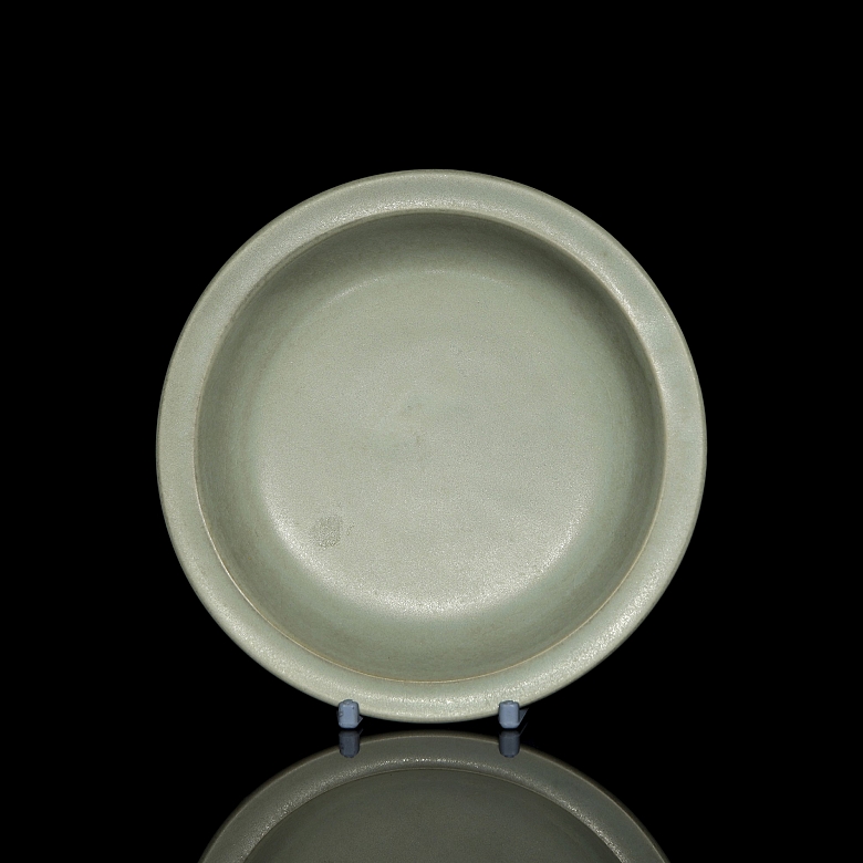 Plato de cerámica esmaltada 