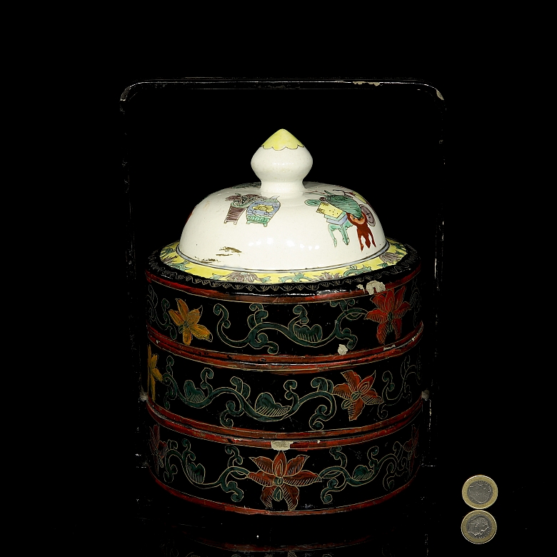 Wooden and porcelain box, Qing dynasty - 9
