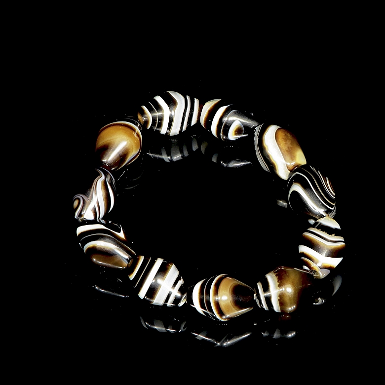 Pulsera de once cuentas de ágata, dinastía Liao
