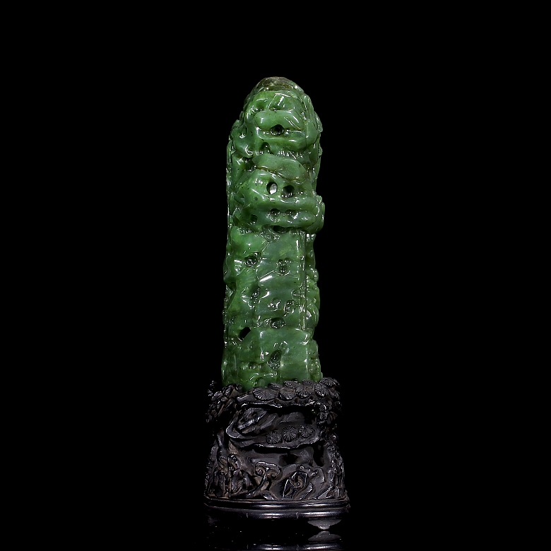 Figura de jade verde espinaca 