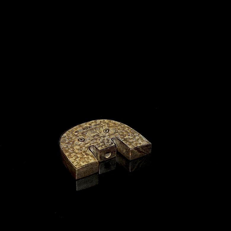 Carved jade amulet ‘Sun God’, Liangzhu culture