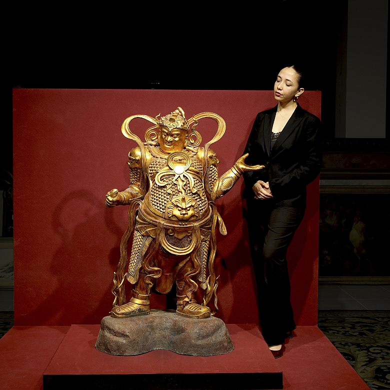 Magnificent bronze figure of ‘Guăng Mù Tiān wáng, Heavenly King’, Ming dynasty