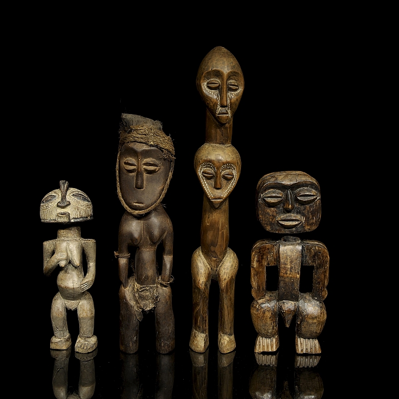Conjunto de cuatro figuras rituales, Congo y África Central, s.XX