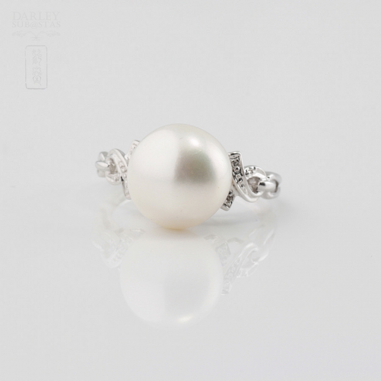 18K白金配白珍珠钻石戒指 - 4