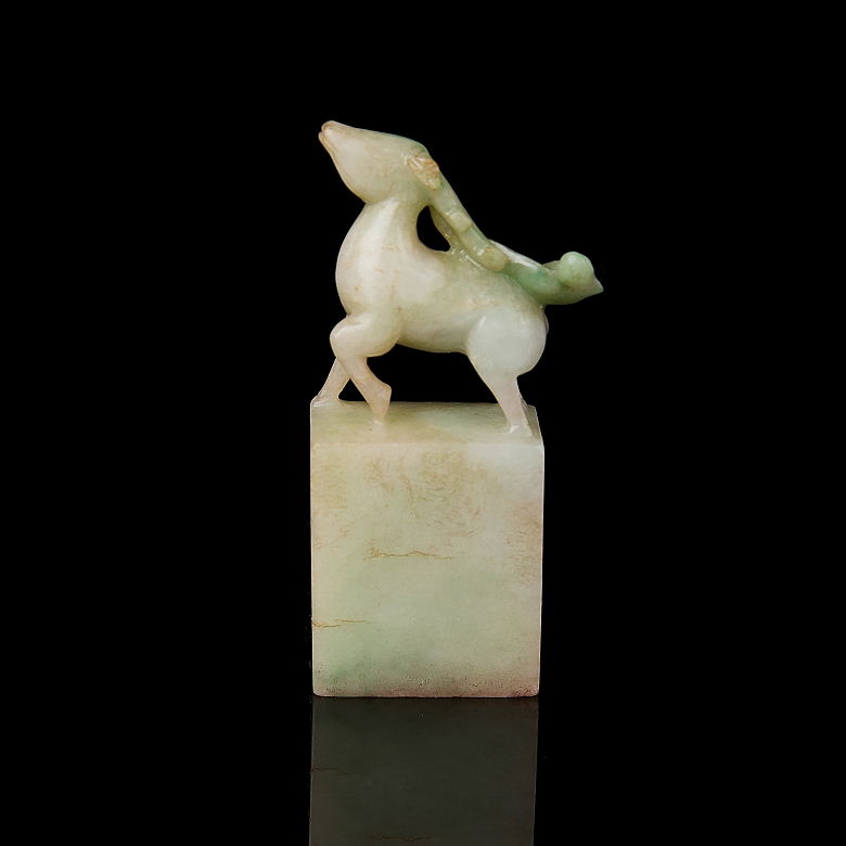 Jadeite seal ‘Deer and Crane’, Qing dynasty
