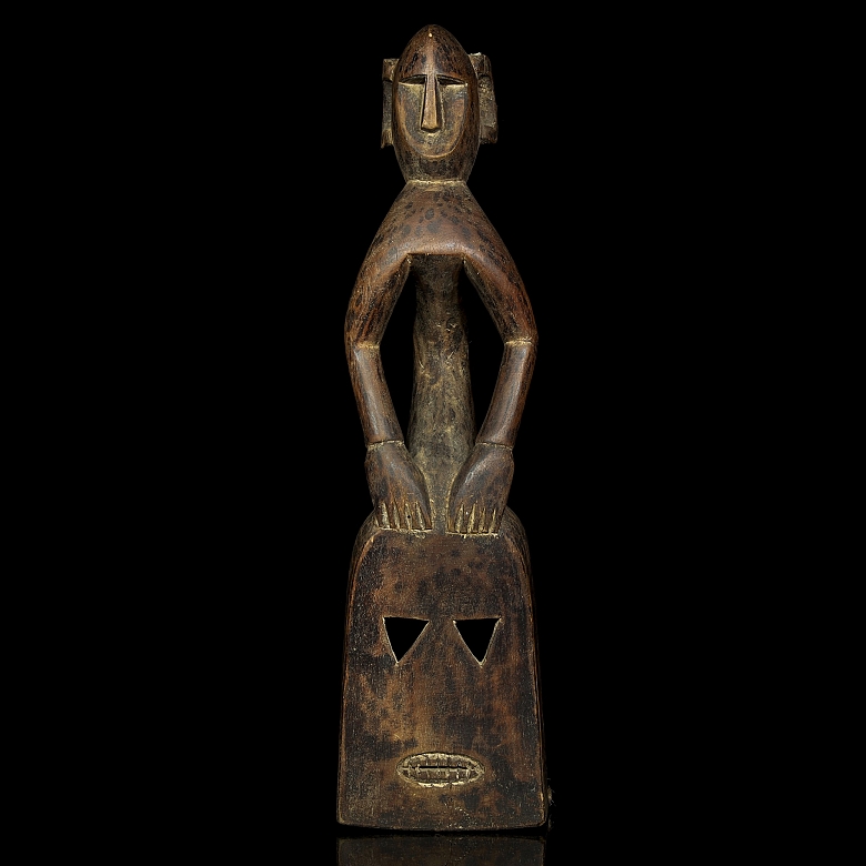 Escultura máscara de madera tallada, s.XX