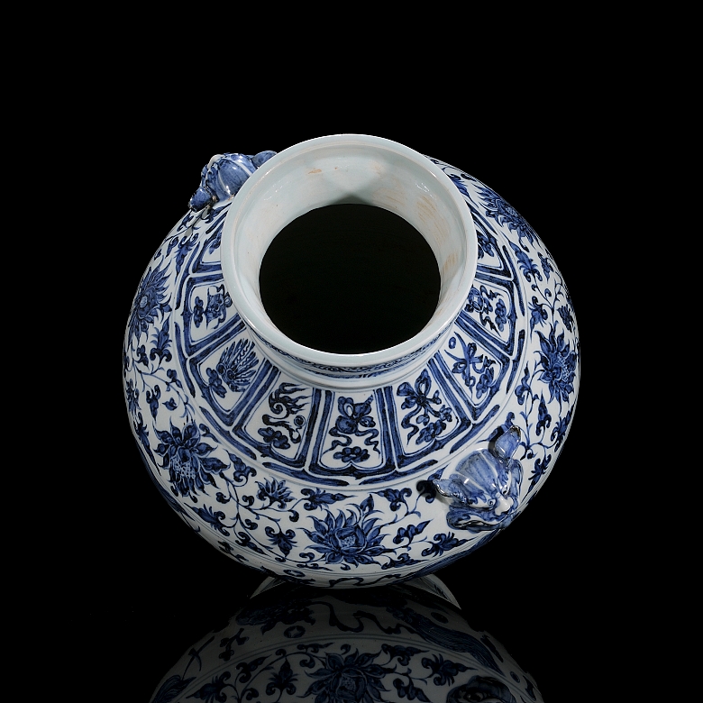 Jarrón de porcelana 