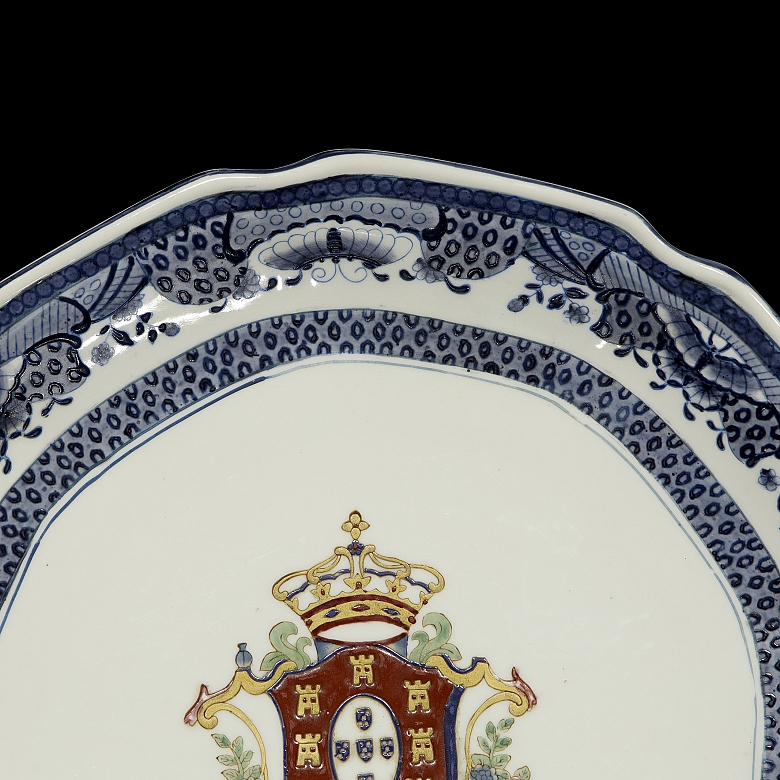 Plato de porcelana