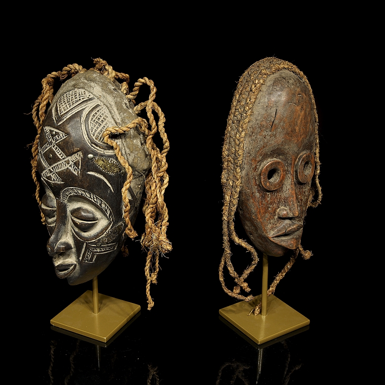 Pareja de máscaras ceremoniales africanas, s.XX