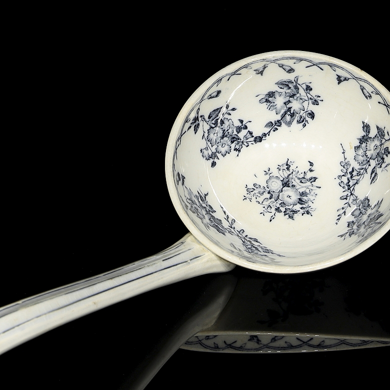 釉面陶瓷舀勺，19-20世纪