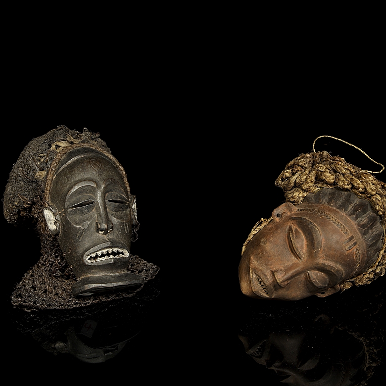Dos máscaras rituales, pueblos Chokwe/Luena, s.XX