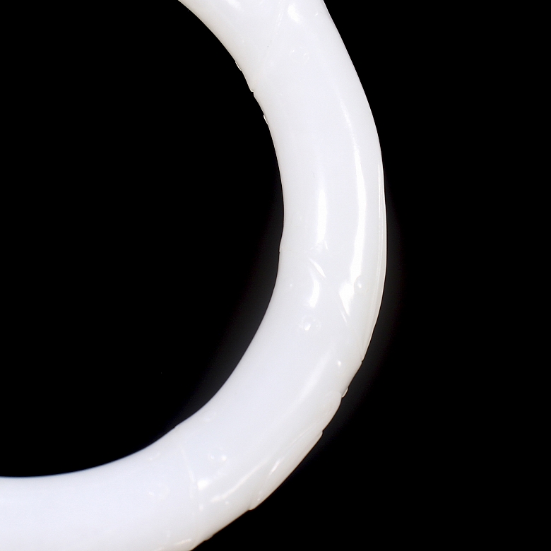 Hetian white jade bracelet, Qing dynasty