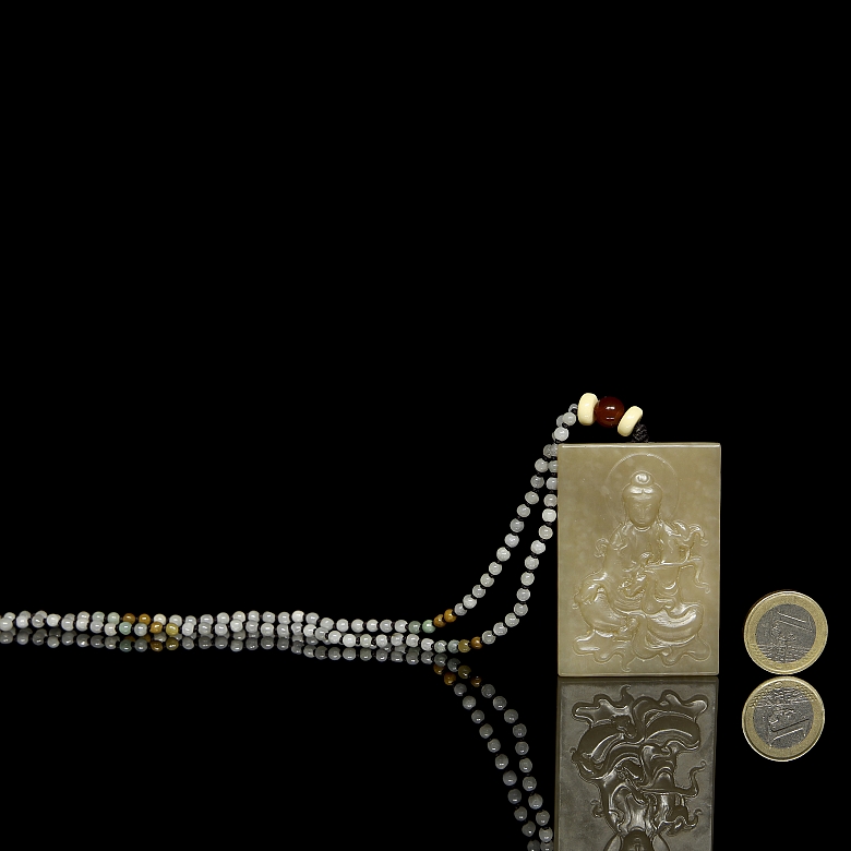 Pendant with jade plaque “Guanyin,” 20th Century - 4