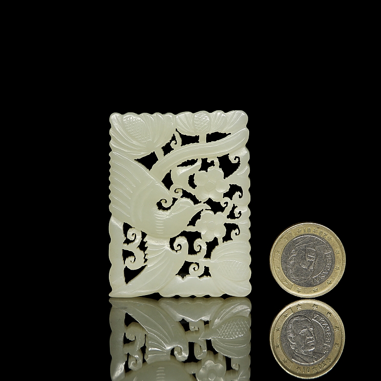 Carved jade plaque, ‘Bird and Flowers,’ Qing dynasty - 5
