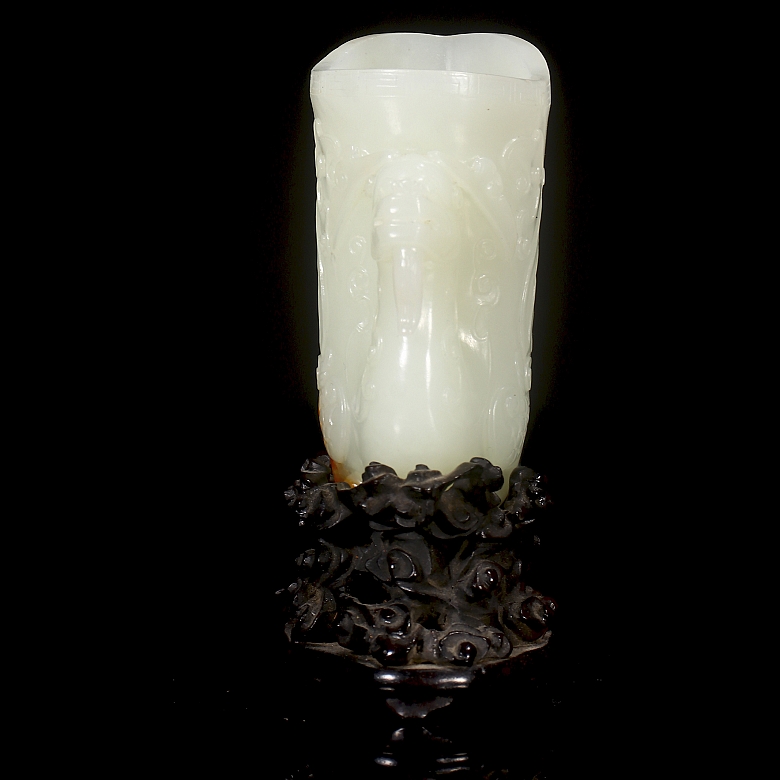 Hetian white jade libation cup ‘Beast’, Qing dynasty