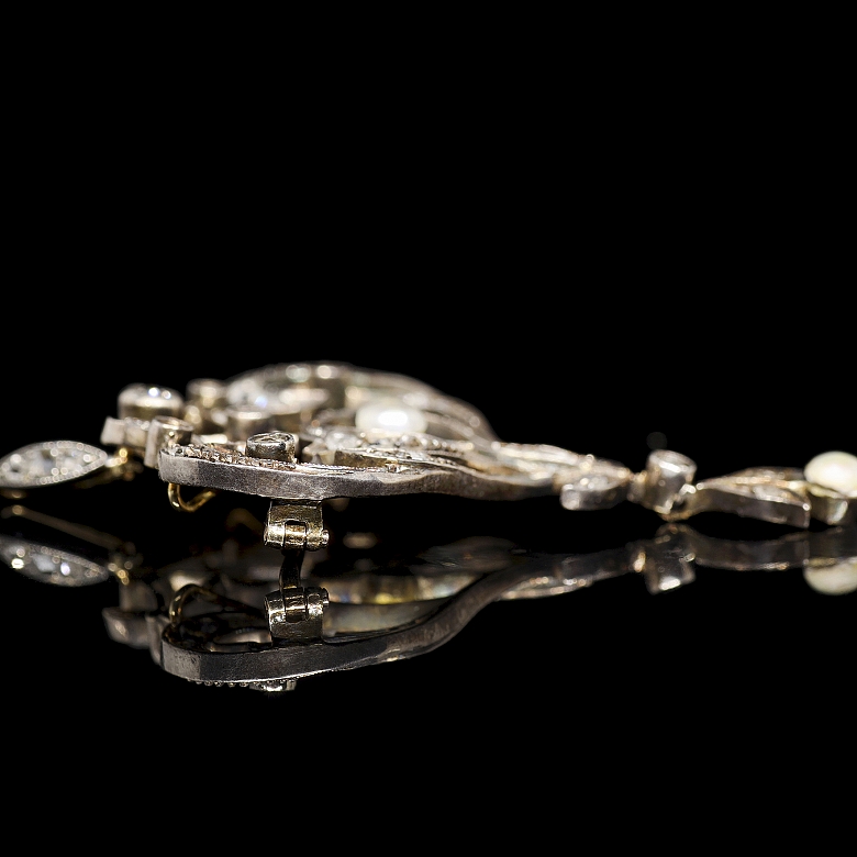 Broche de oro y plata con diamantes y perlas, estilo Eduardino