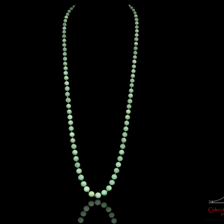 Collar de cuentas de jadeíta, s.XIX-XX