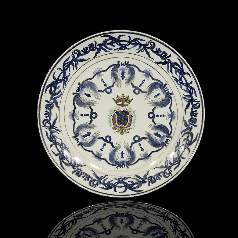 Plato de porcelana