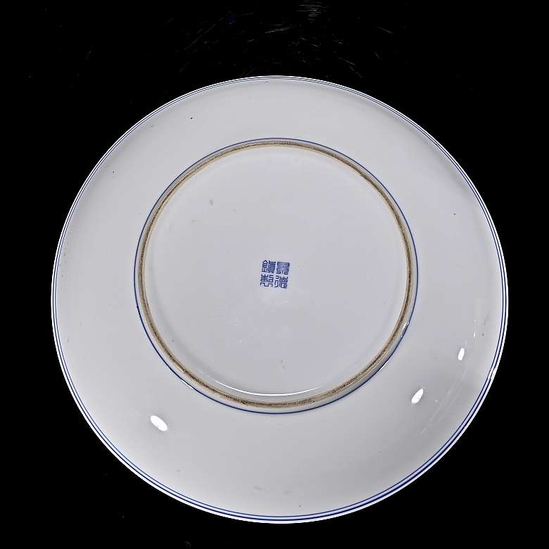 Plato de porcelana