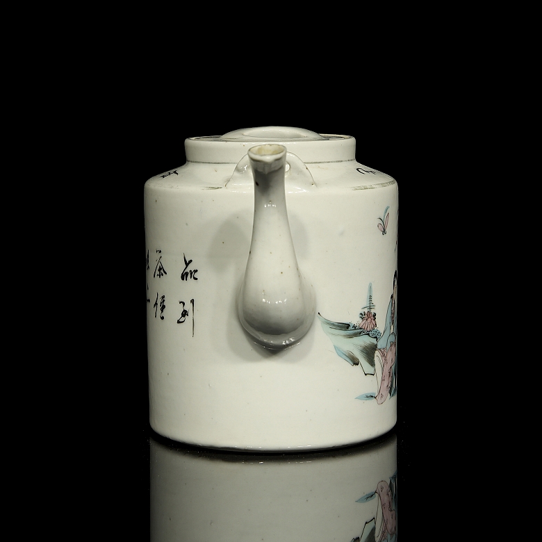 Tetera de porcelana esmaltada