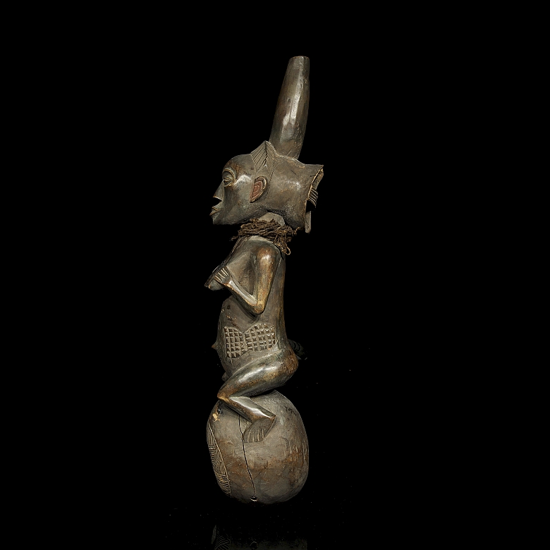 Pipa ceremonial femenina, R.D. del Congo, s.XX